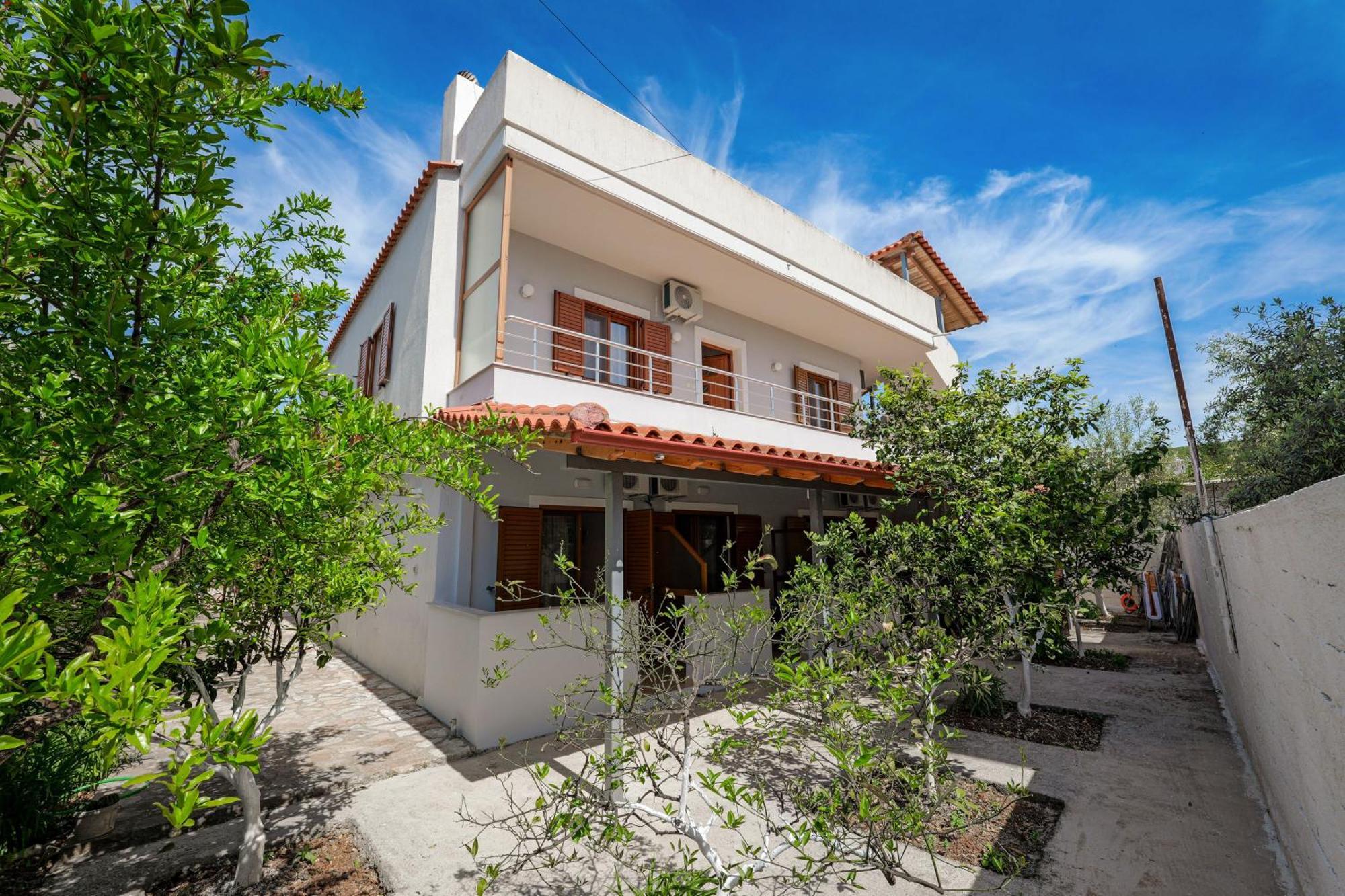 Guest House Moonlight Ksamil Bagian luar foto