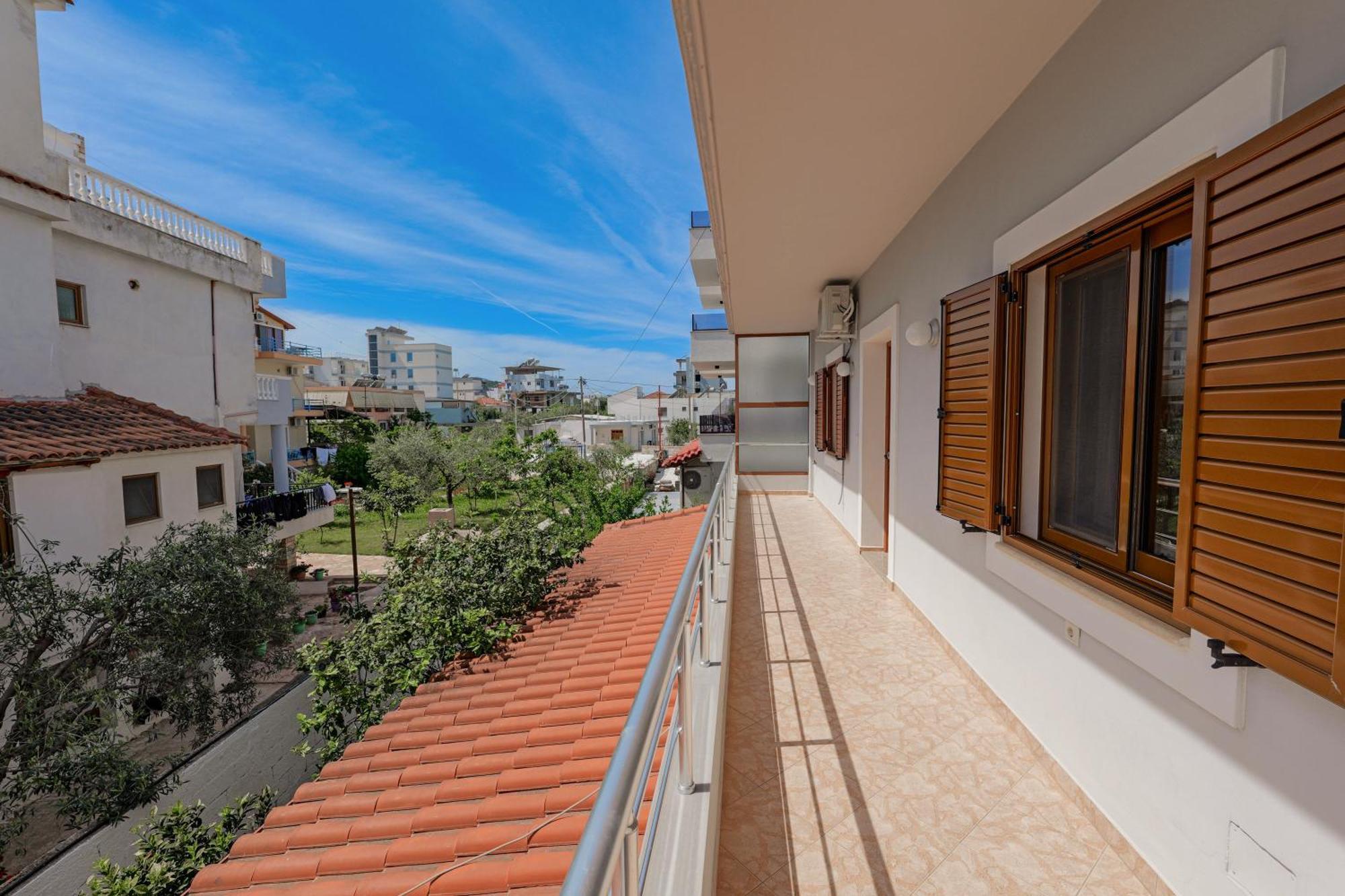 Guest House Moonlight Ksamil Bagian luar foto
