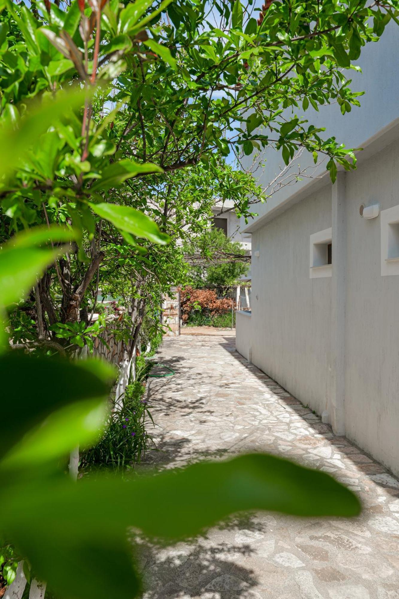Guest House Moonlight Ksamil Bagian luar foto