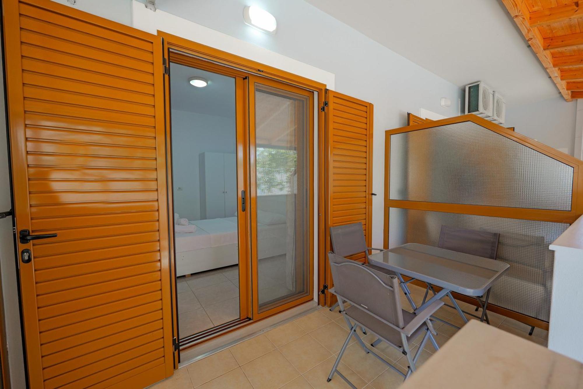Guest House Moonlight Ksamil Bagian luar foto