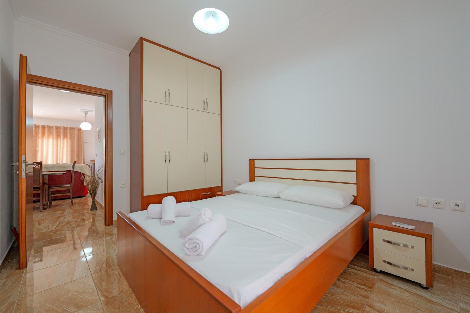 Guest House Moonlight Ksamil Bagian luar foto